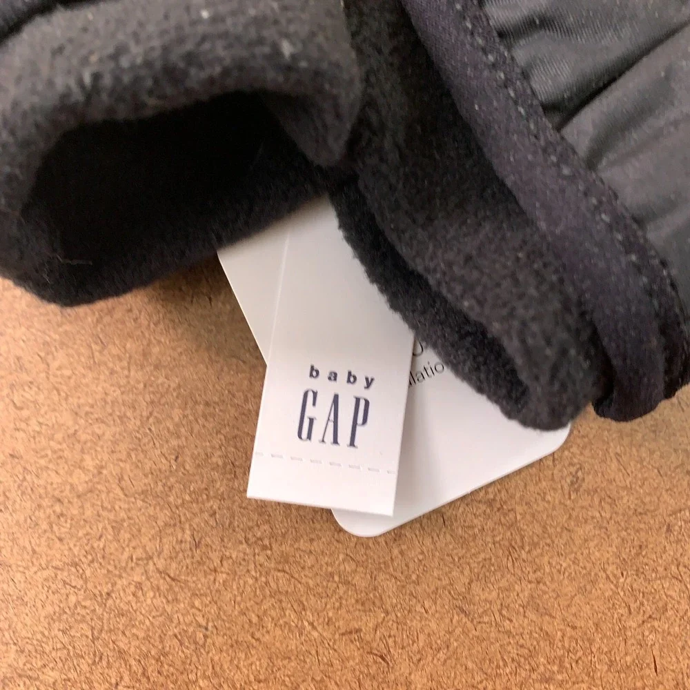 Baby GAP Toddler Size Small/Medium Black Winter Snow Mittens NWT